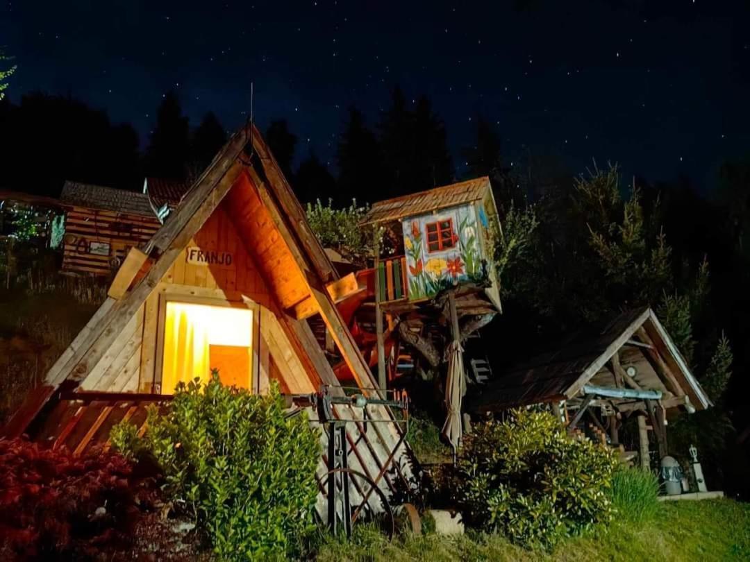 Glamping Mm Hotel Muta Bagian luar foto